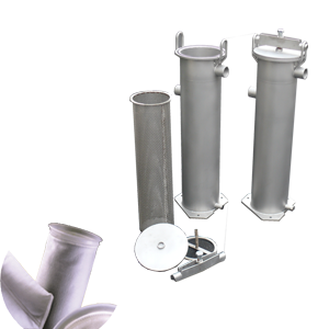 Bagfilters and housings for bagfilters